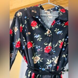 Chemise vintage florale satinée – Carol Reed Collections (fin 80s–90s)